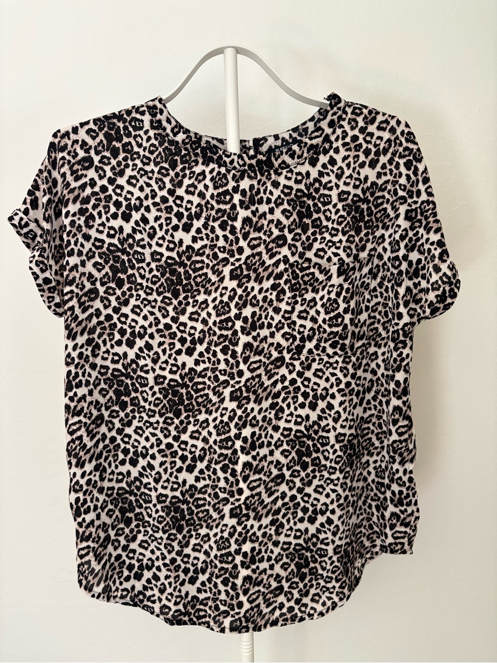 Buffalo David Bitton Short Sleeve Leopard Print Tee in Black & Cream